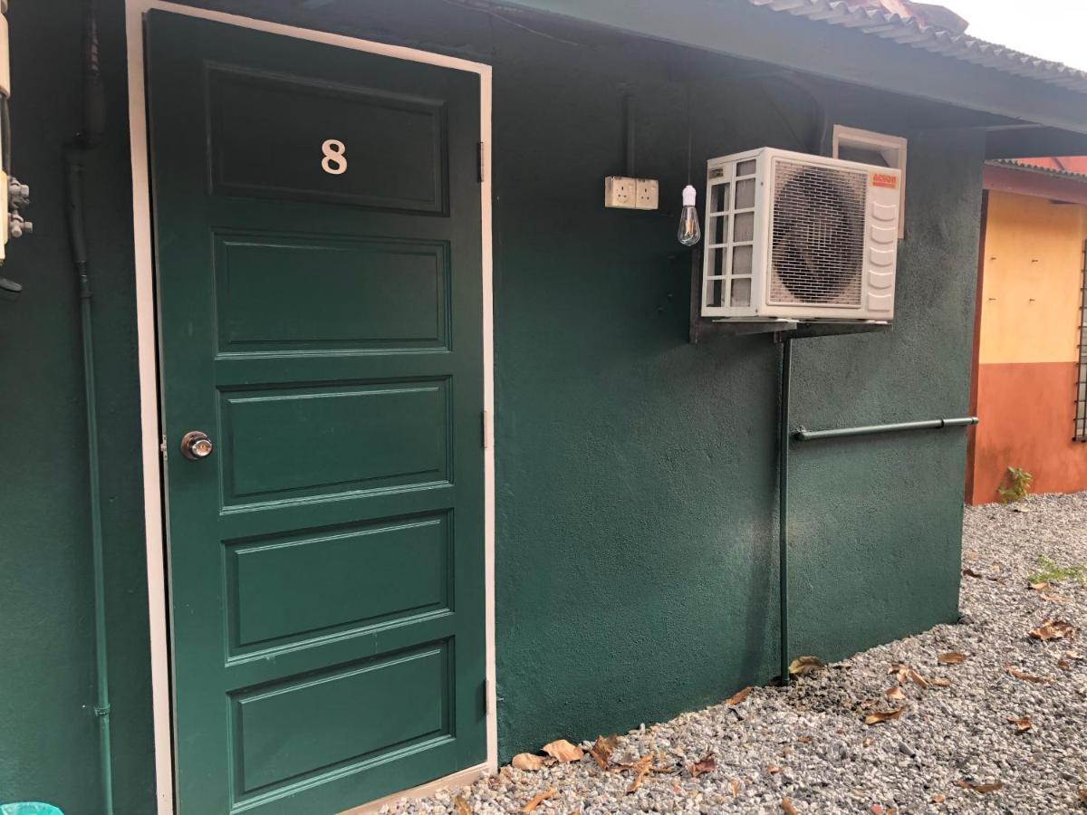 Rumah Tepi Istana クアラ・トレンガヌ エクステリア 写真